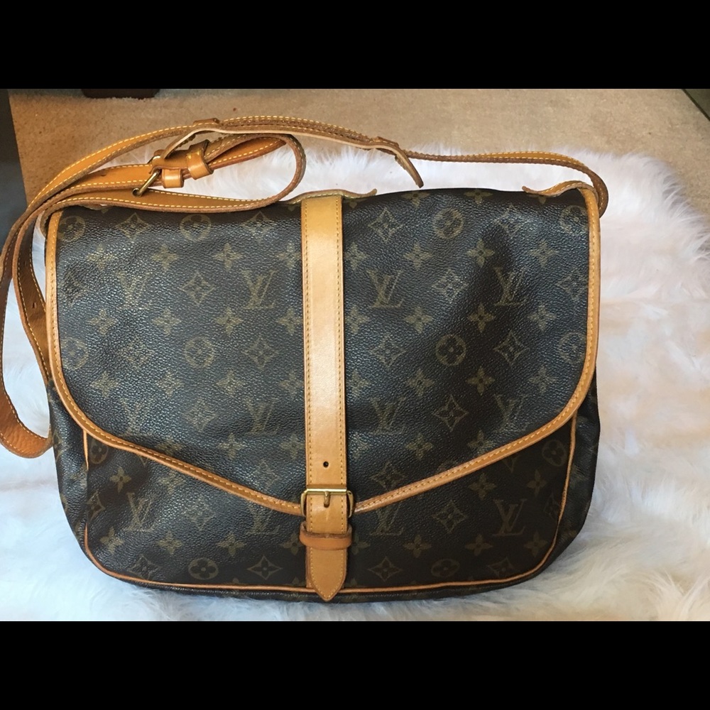 Authentic Louis Vuitton Saumur 35 Canvas Bag